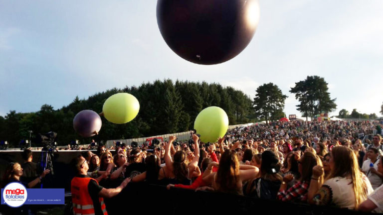 Bespoke crowd surfing inflatables