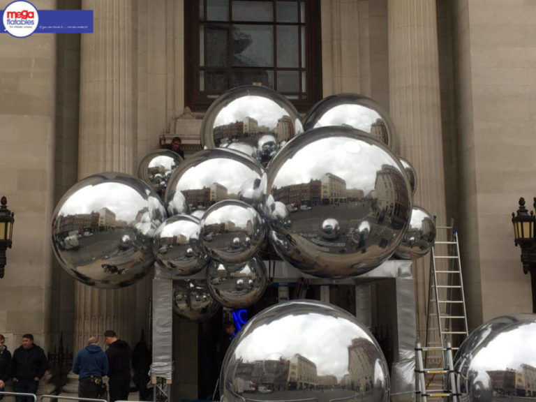 Inflatable Mirror Spheres Display